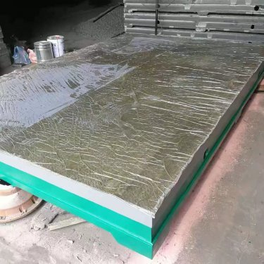 划线平板的防护工作